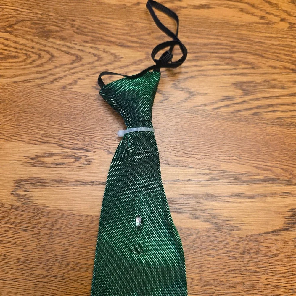 St. Patricks Day Green Metallic LED Light Up Pre-Tied Necktie‎ Party Accessory